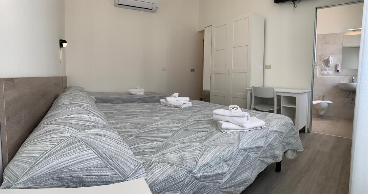 רימיני Hotel Laika מראה חיצוני תמונה