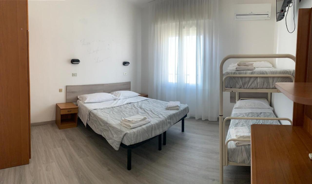 רימיני Hotel Laika מראה חיצוני תמונה