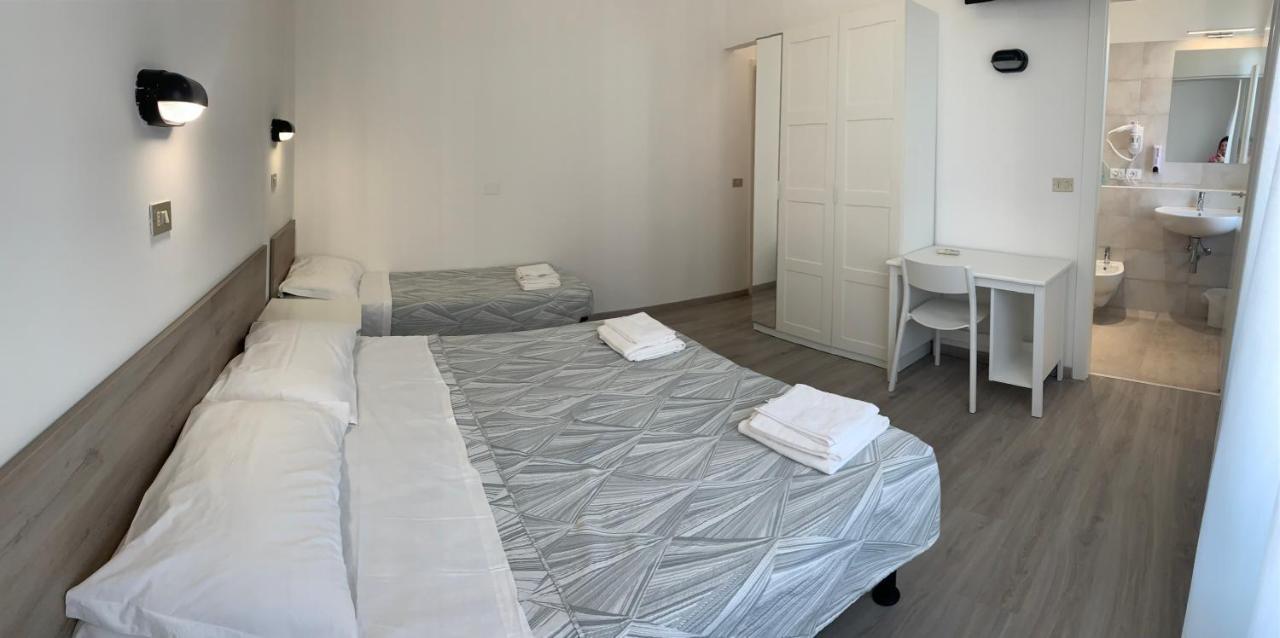 רימיני Hotel Laika מראה חיצוני תמונה