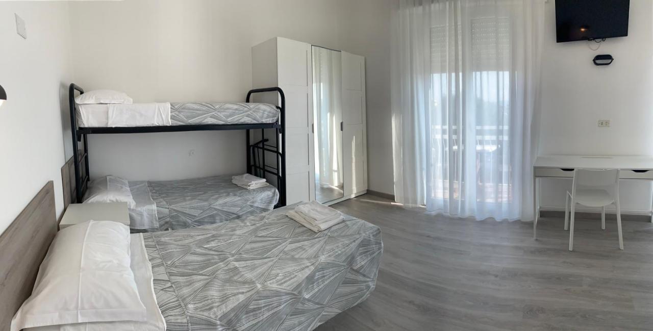 רימיני Hotel Laika מראה חיצוני תמונה